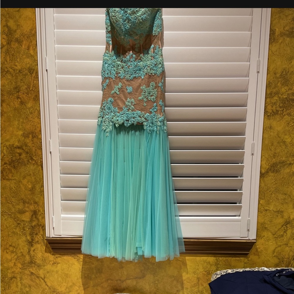 Sherri Hill